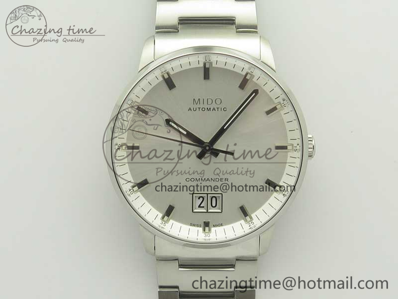 Commander Big Date SS OXF White Dial on SS Bracelet A2824-12