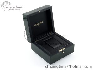 AUDEMARS PIGUET NEW GREEN WOODEN WATCH BOX AND PAPERS IMPORTANT NOTE - Image 2